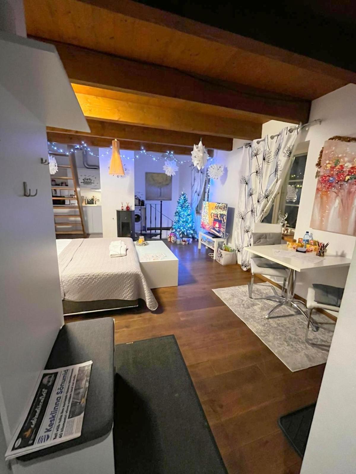 Cozy 3 Story House In Old Town Apartment Tallinn Exterior photo